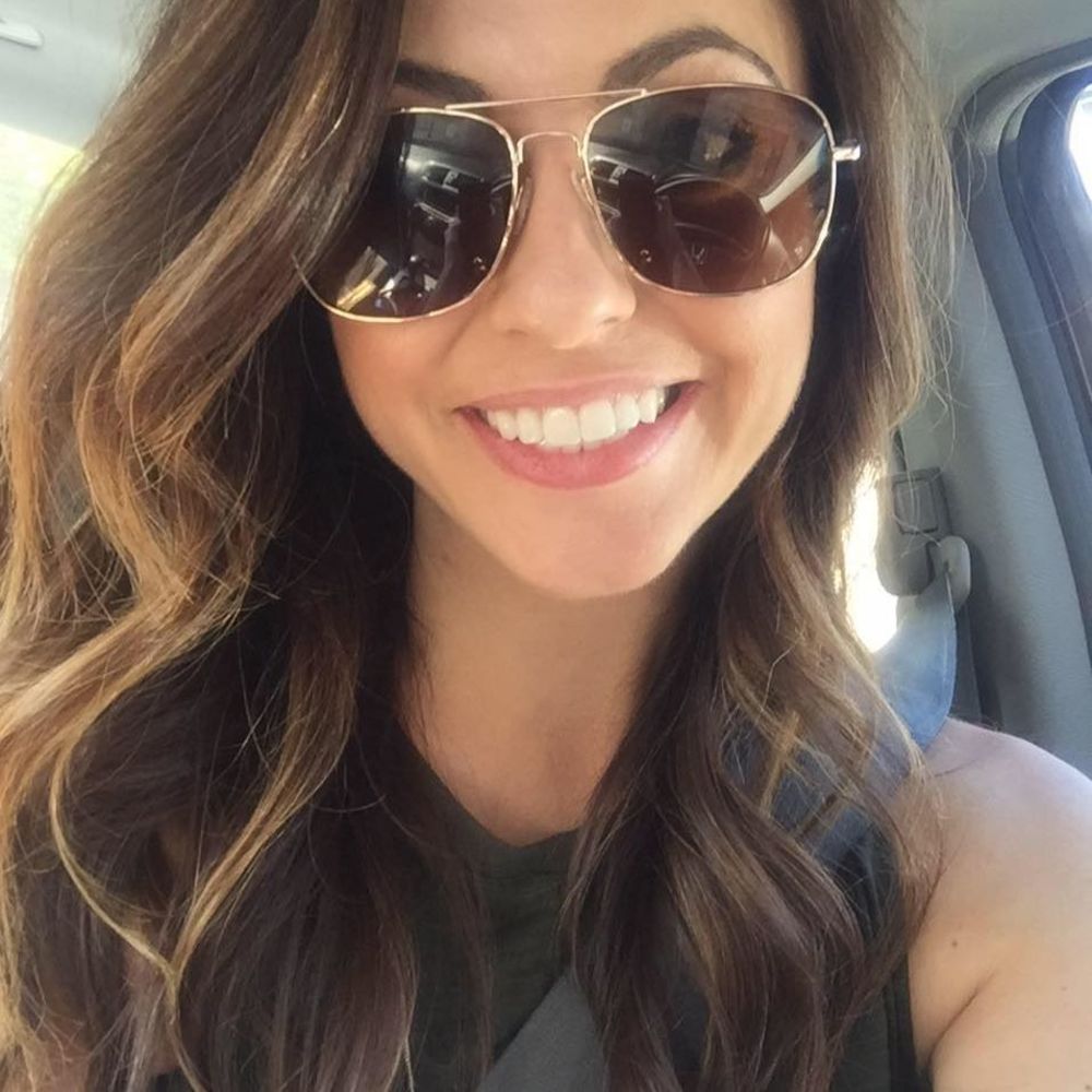 Meet your Posher, Whitney